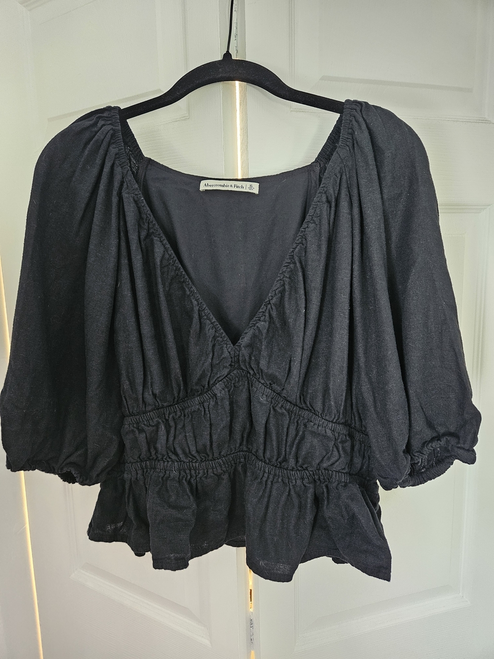 Abercrombie & Fitch Black V-Neck Puff-Sleeve Peplum Top